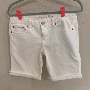 American Eagle White Shorts, size 10